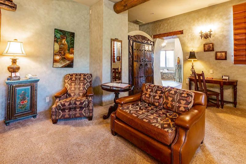 Sagebrush villa sitting area with a leather sofa